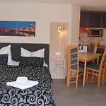 Lounge Hotel
